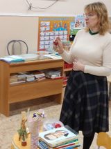 Традиция "Встреча с интересным человеком". Приглашенный гость-  сотрудник библиотеки.   . Тема: "Я из России"